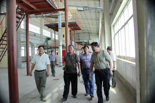 國(guó)家棉花協(xié)會(huì)副會(huì)長(zhǎng)史建偉等領(lǐng)導(dǎo)來(lái)公司調(diào)研金塔、瓜州、敦煌棉花市場(chǎng)