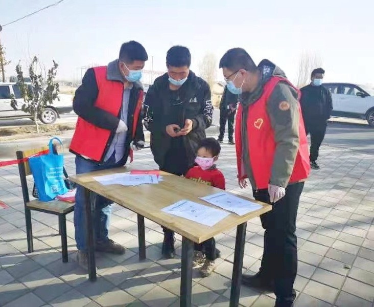 使命在肩  勇往直前 -- 敦煌種業(yè)黨員志愿服務隊防疫抗疫紀實